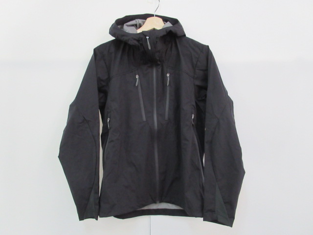 finetrack（ファイントラック） フロウラップフーディ BLK メンズ