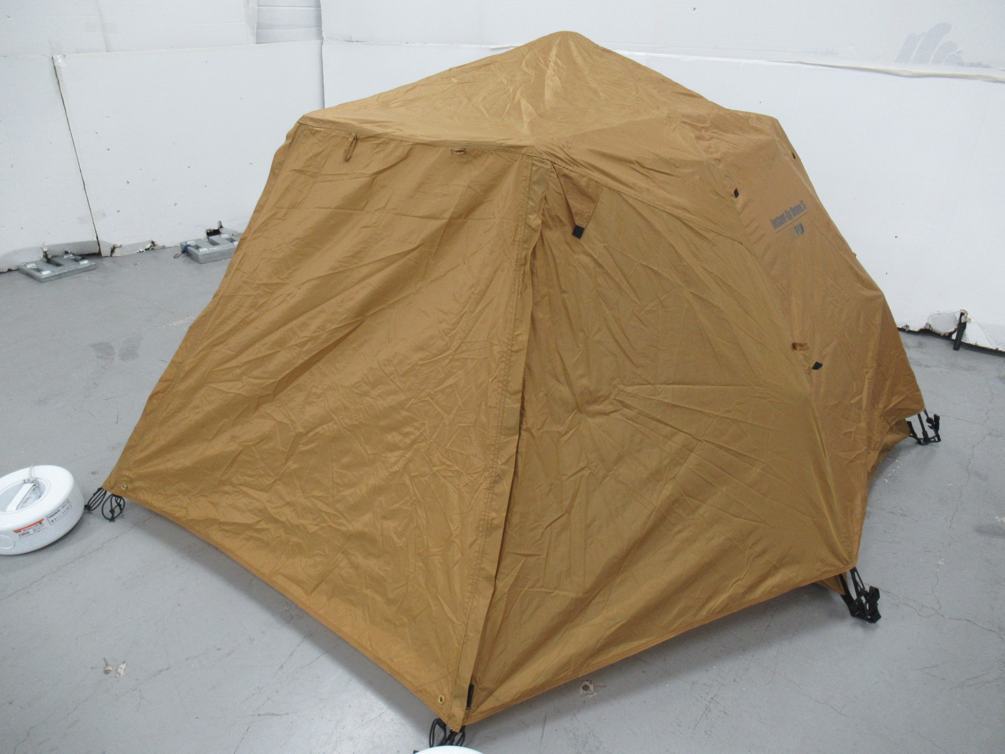 値下げ可能　新品未使用未開封　Coleman ベージュ ドーム型キャンプテント ドームテント | アウトドア用品・アウトドアグッズの中古通販