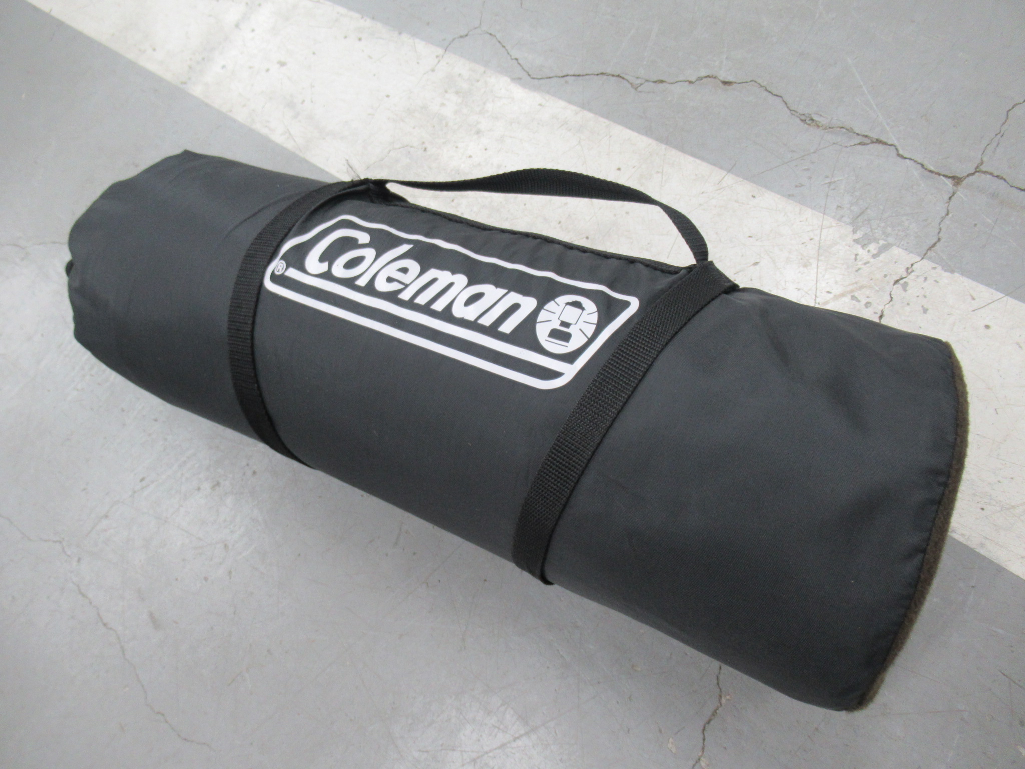 Coleman（コールマン） リビングフロアカーペット フォーコクーン