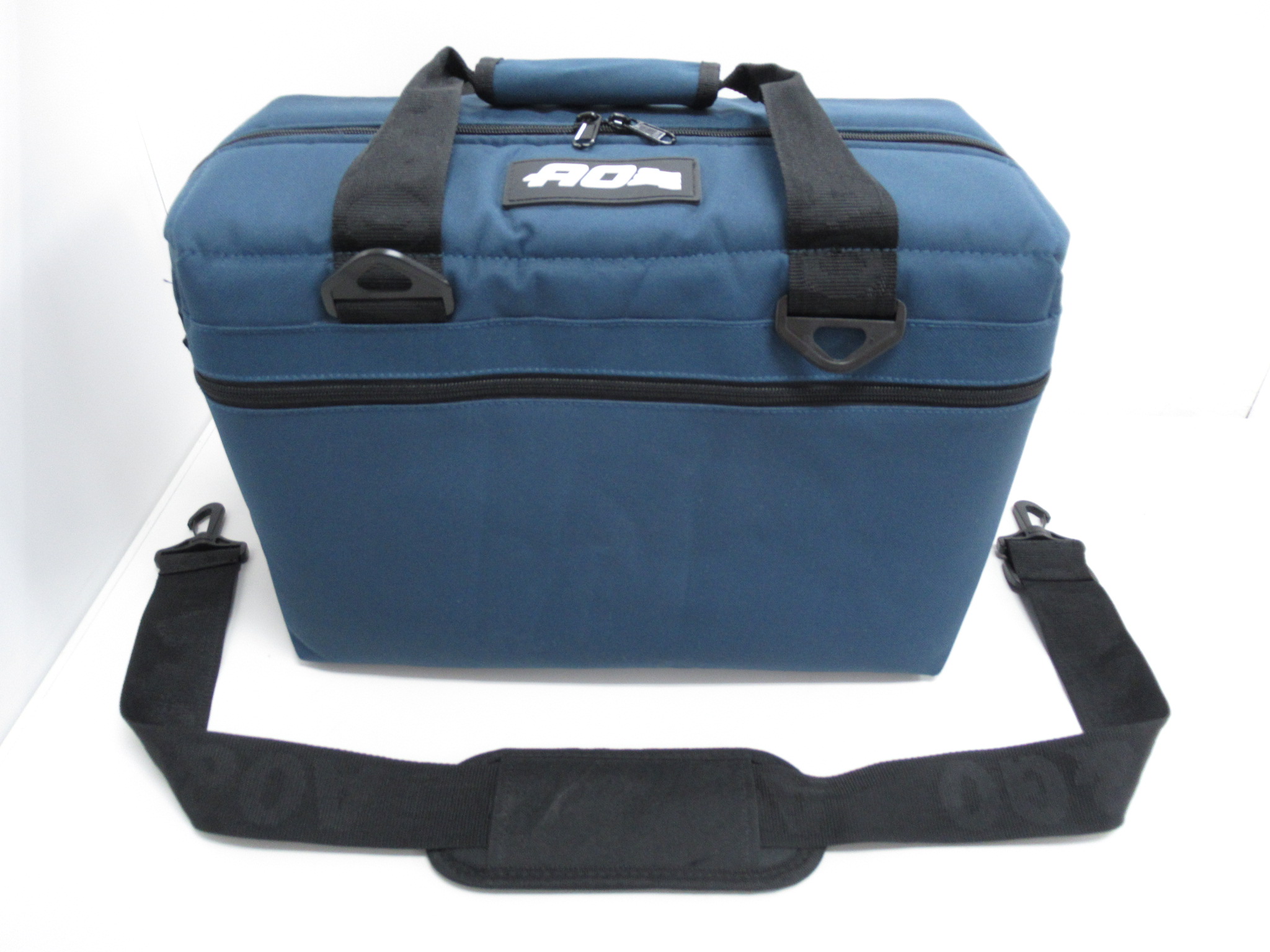 AO Coolers（エーオークーラーズ） 24パック キャンバス ソフトクーラー