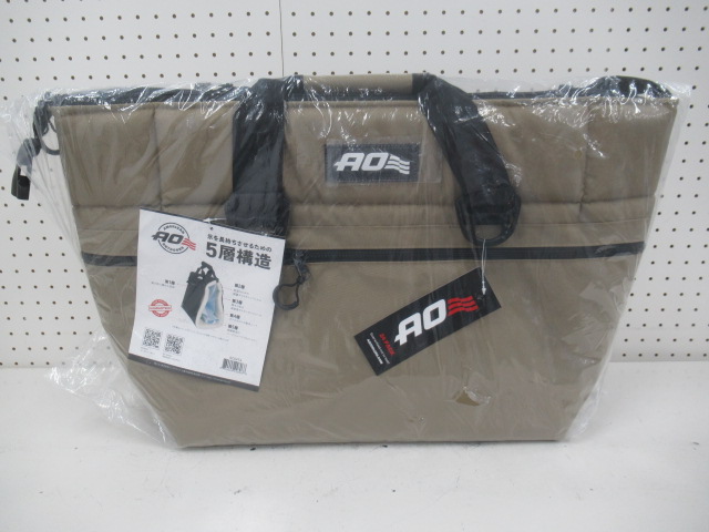 AO Coolers（エーオークーラーズ） 24パック キャンバス ソフトクーラー