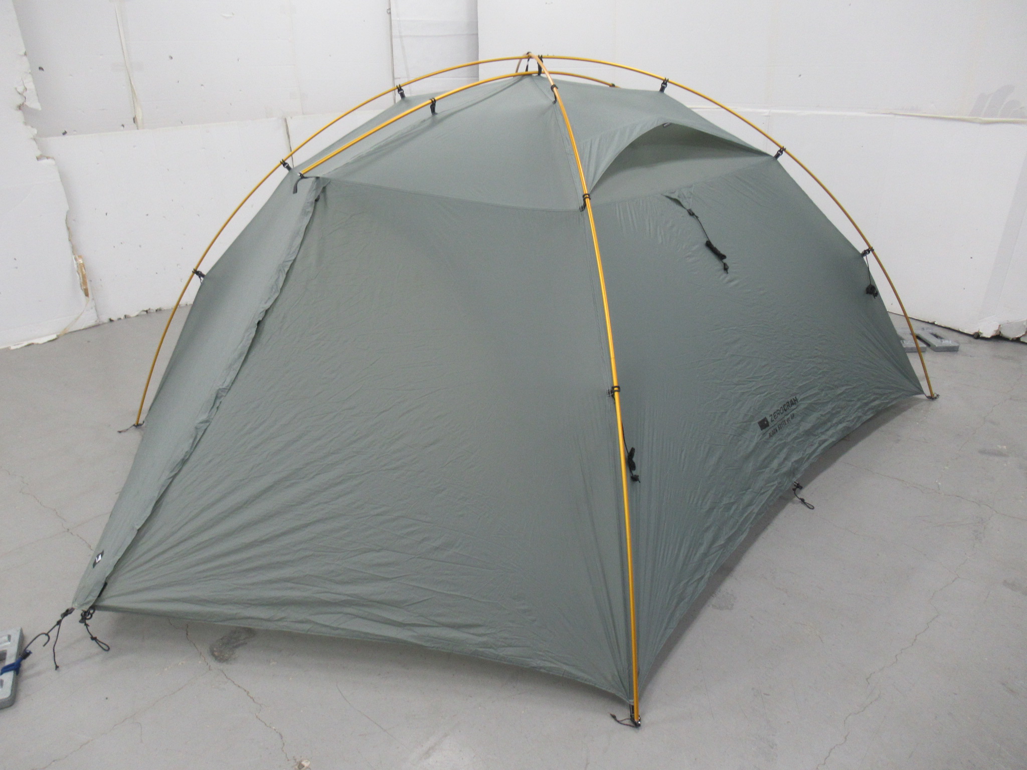 ZEROGRAM（ゼログラム） BLACK BUTTE UL 4P