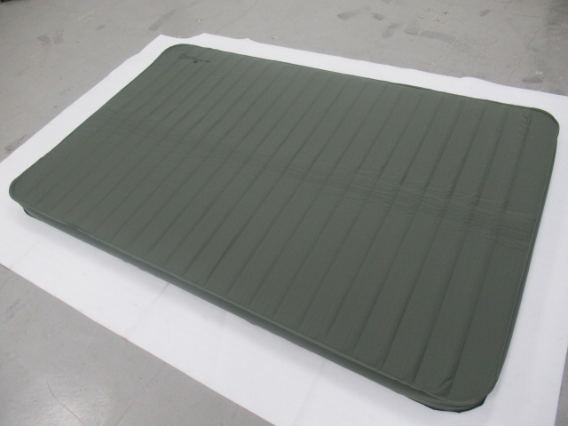 Qualz（クオルツ） インフレーティングマット-ET ダブル グリーン