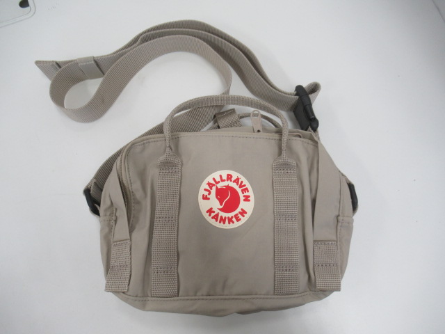 FJALLRAVEN（フェールラーベン） カンケン クロスボディ