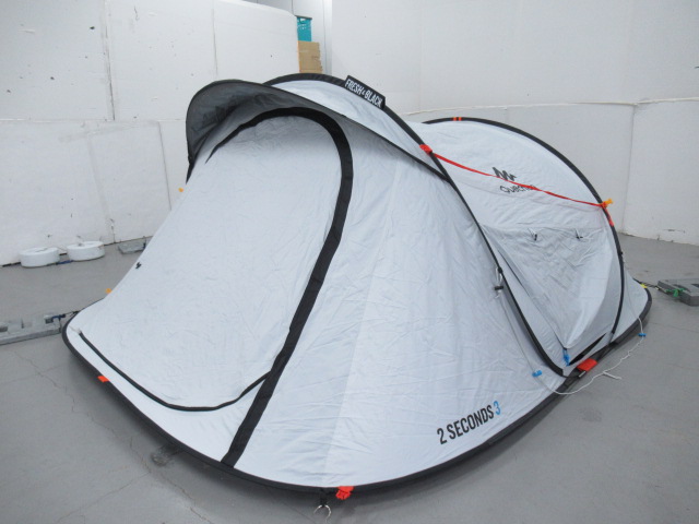 Quechua（ケシュア） 2 SECONDS EASY 3 FRESH&BLACK