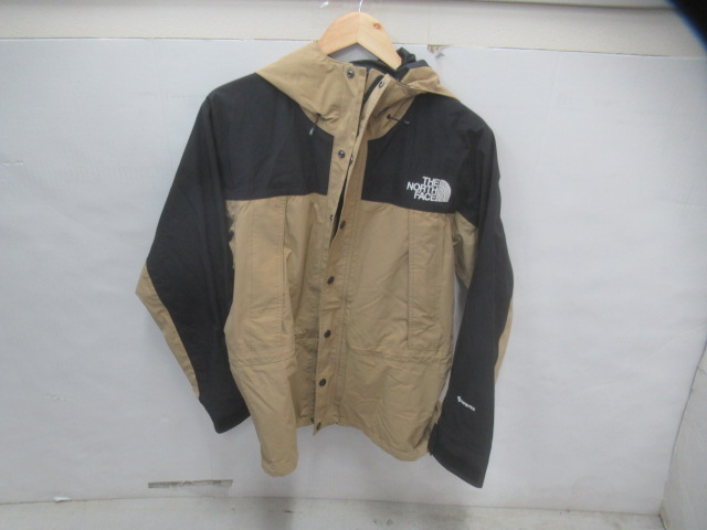 THE NORTH FACE（ノースフェイス） マウンテンライトジャケット ベージュ