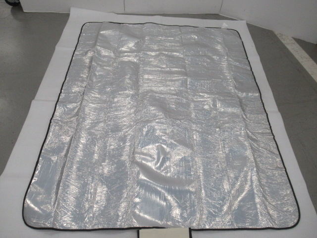 LOGOS（ロゴス）  断熱防水ピクニックサーモマット(195×155cm)