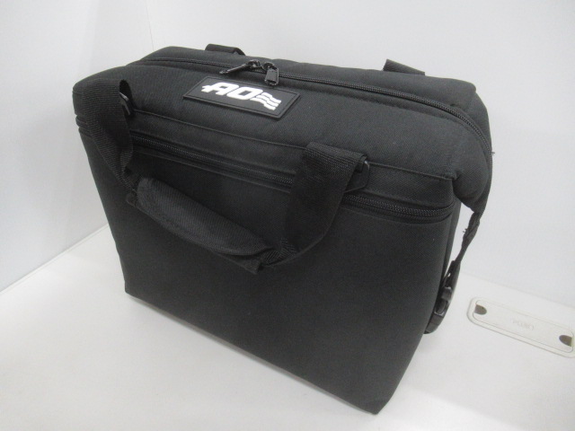 AO Coolers（エーオークーラーズ）  12パック キャンバス ソフトクーラー