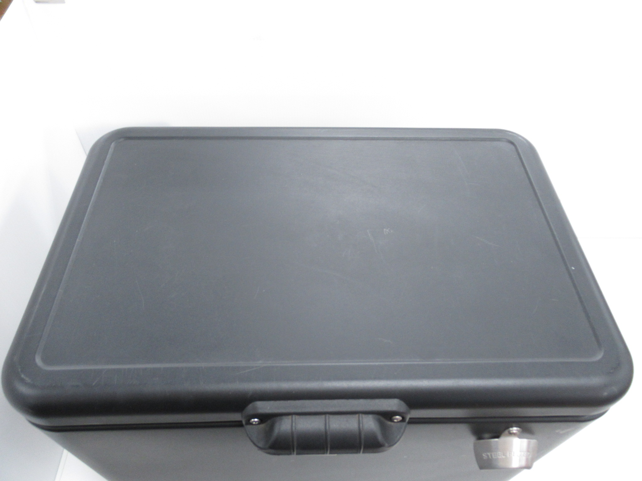 Coleman（コールマン）  54QT スチールベルトクーラー ミッドナイト