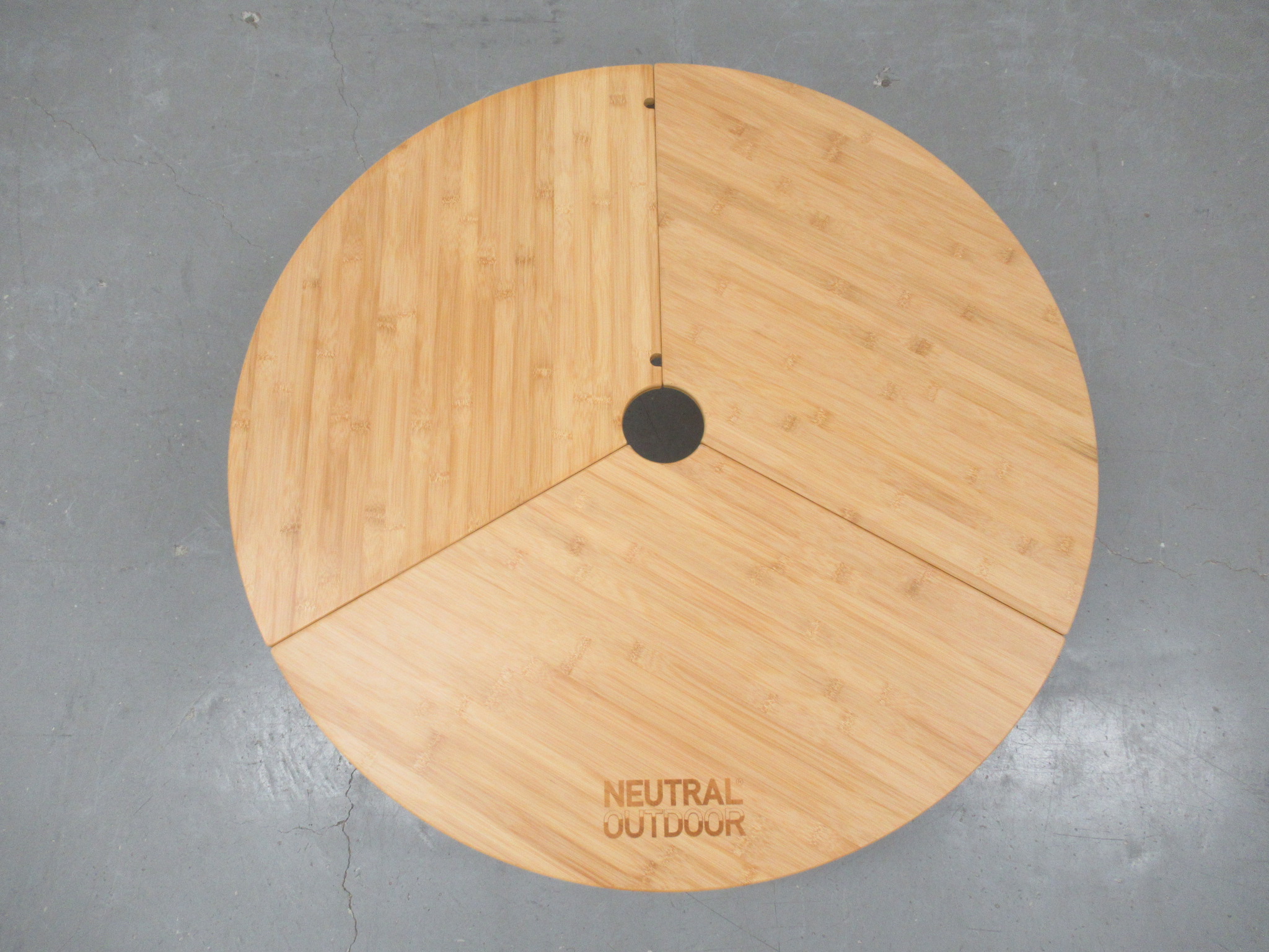 NEUTRAL OUTDOOR（ニュートラルアウトドア）  バンブーラウンドテーブル