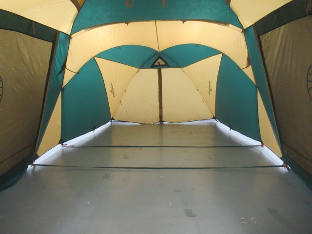 Coleman（コールマン）  ラウンドスクリーン2ルームハウス