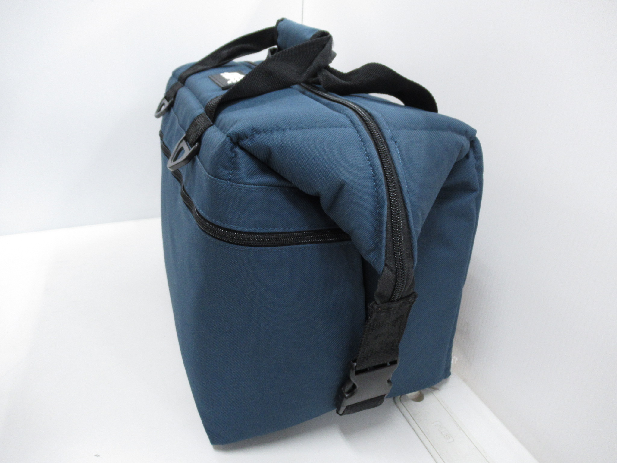 AO Coolers(エーオークーラーズ) 24パック キャンバス ネイビー