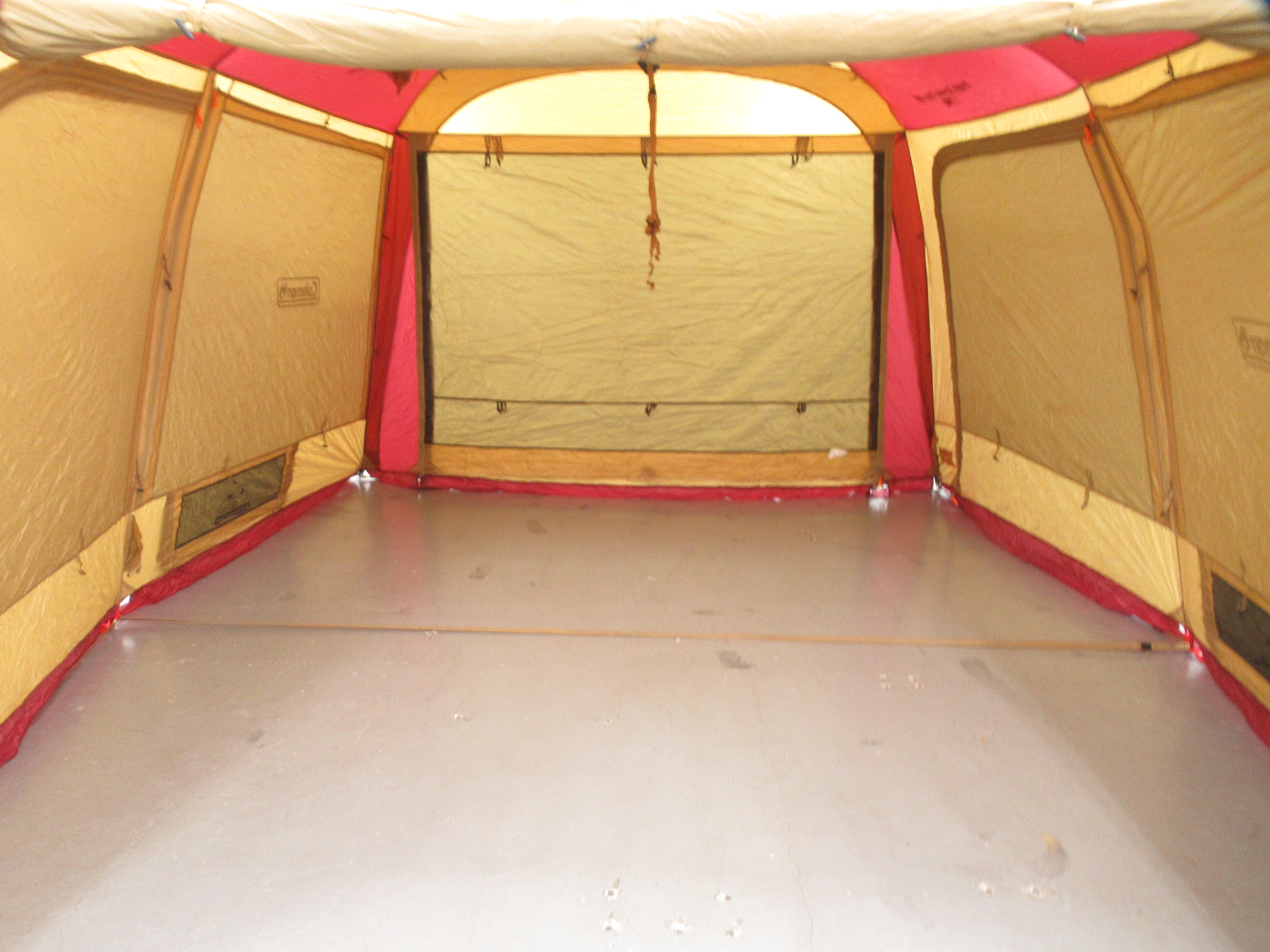 Coleman（コールマン）  タフスクリーンタープ/400 バーガンディ