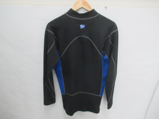 finetrack（ファイントラック）  フラッドラッシュジップネック