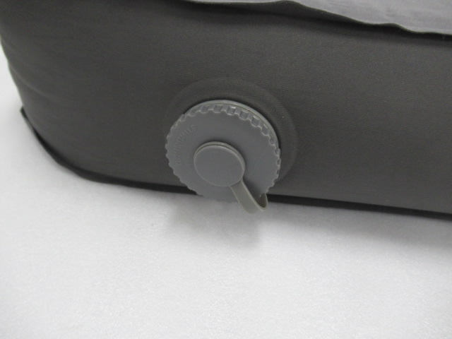 Coleman（コールマン）  キャンパーインフレーターマットハイピーク/ダブル