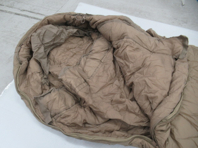 Snow Peak（スノーピーク）  ミリタリースリーピングバッグ サンド