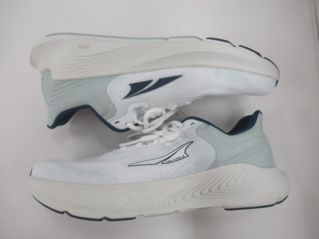 ALTRA（アルトラ）  プロビジョン 8 ホワイト