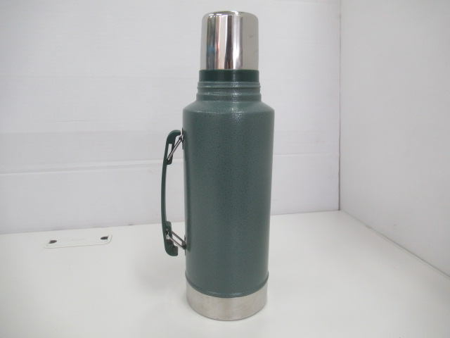 STANLEY（スタンレー）  クラシック真空ボトル 1.9L