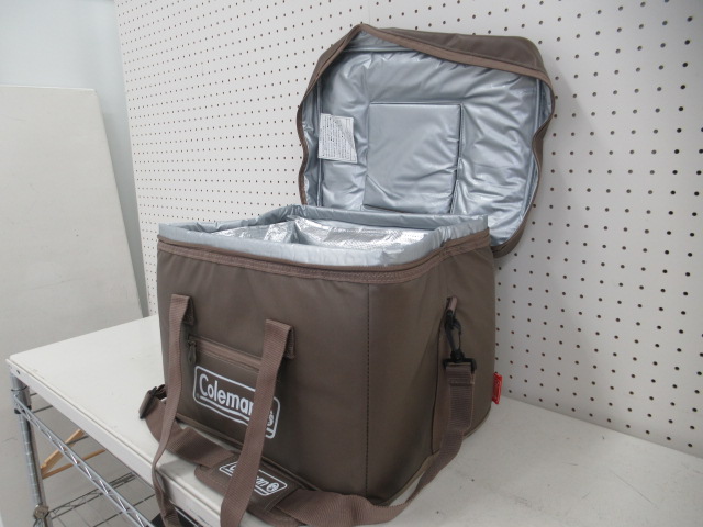 Coleman(コールマン) アルティメイトアイスクーラーII 35L グレージュ