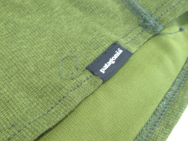 patagonia（パタゴニア）  メンズ・キャプリーン・ライトウェイト・ジップネック GRN