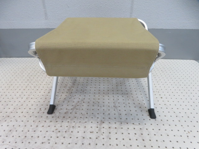 Snow Peak（スノーピーク）  オットマン(カーキ)