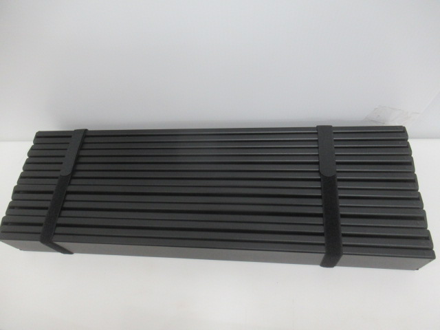 DOD（ディーオーディー）  ナニゲニーテーブルM