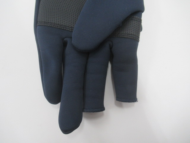 AXESQUIN（アクシーズクイン）  ユビ、デル、グローブ