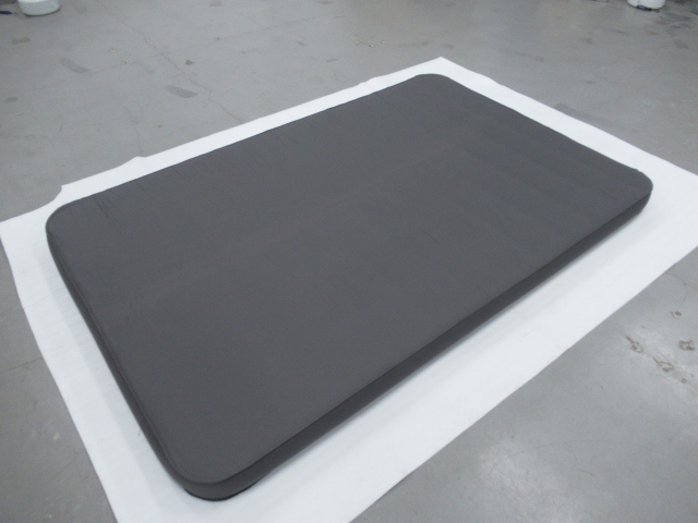 Coleman（コールマン）  キャンパーインフレーターマットハイピーク/ダブル