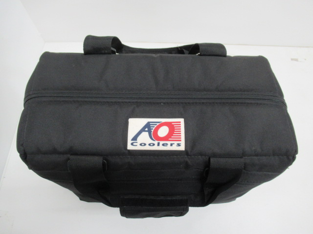 AO Coolers（エーオークーラーズ）  キャンバス ソフトクーラー 24P