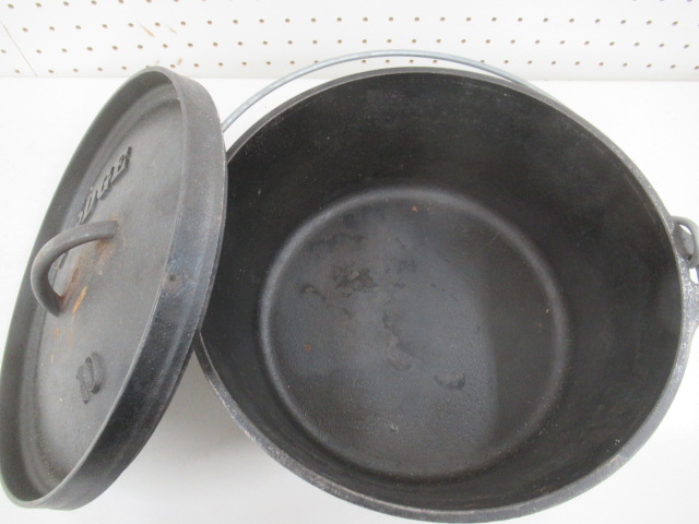 LODGE（ロッジ）  キャンプオーヴン 10インチ Deep