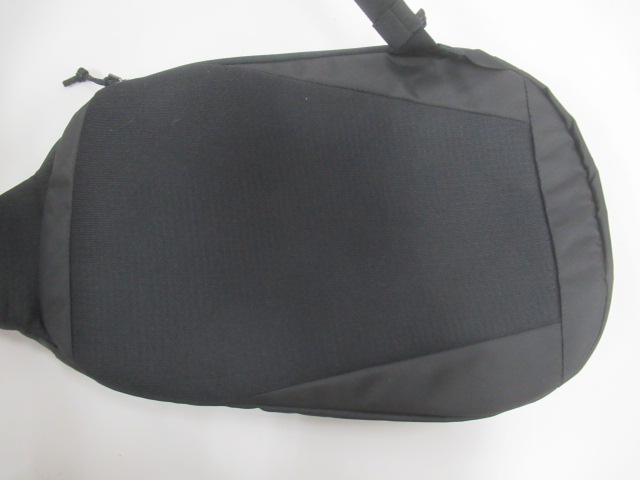 patagonia（パタゴニア）  アトム・スリング 8L(black)