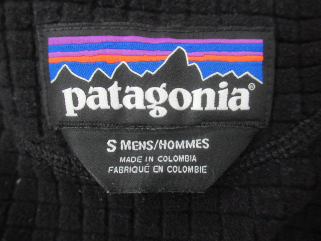 patagonia（パタゴニア）  メンズ・R1プルオーバー・フーディ