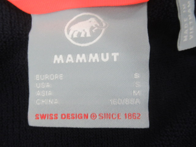 MAMMUT（マムート）  アコンカグア ライト ミッドレイヤーフード ジャケット