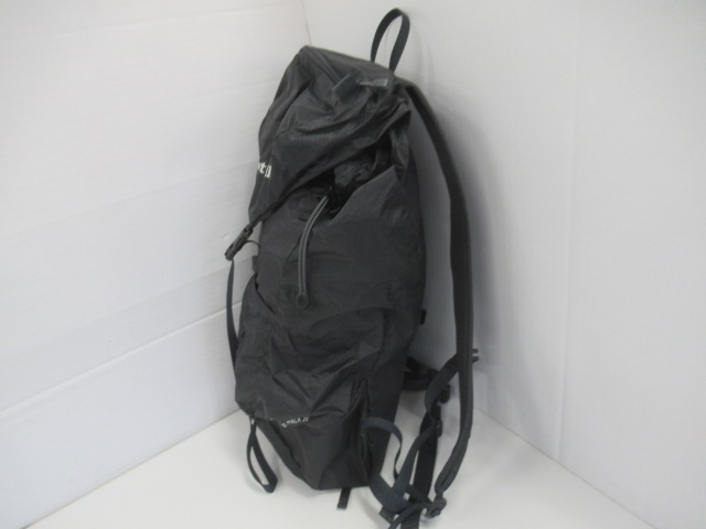 mont-bell（モンベル）  バーサライトパック20