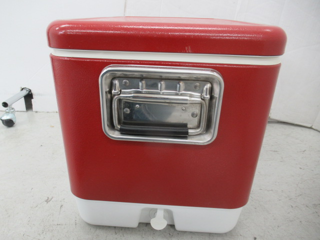 Coleman（コールマン）  スチールベルトクーラー 54QT レッド