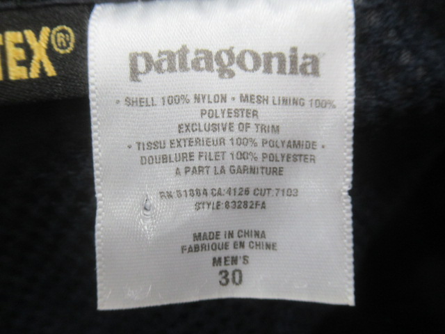 patagonia（パタゴニア）  ゴアテックス オーバーパンツ