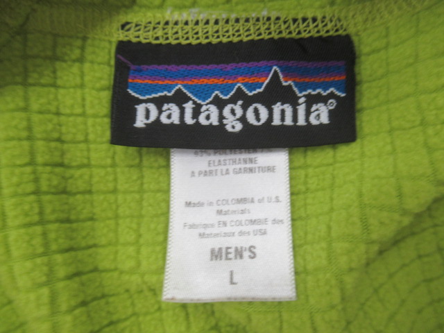 patagonia（パタゴニア）  R1 フーディ