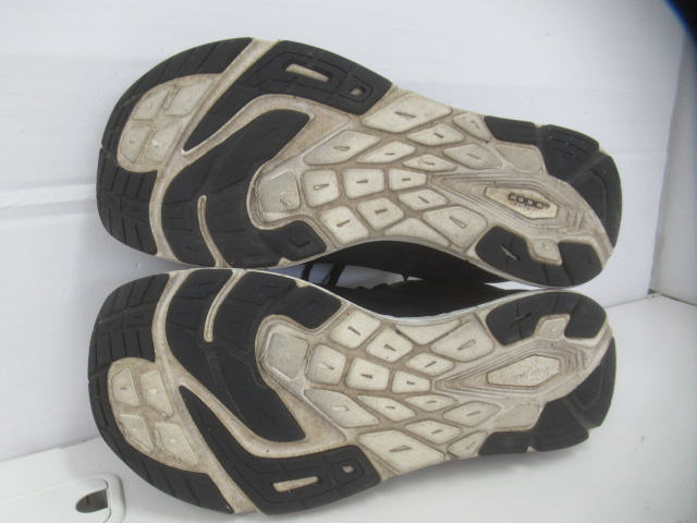 その他ブランド  Topo Athletic Magnifly 3