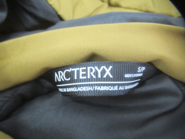 ARC'TERYX（アークテリクス）  アトム AR フーディ ブラウン