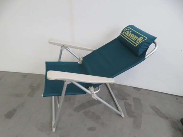 Coleman（コールマン）  リクライニングキャプテンチェア (1)