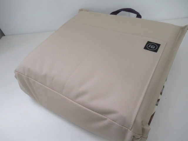 Coleman（コールマン）  niko and...  コラボ グランドチェア