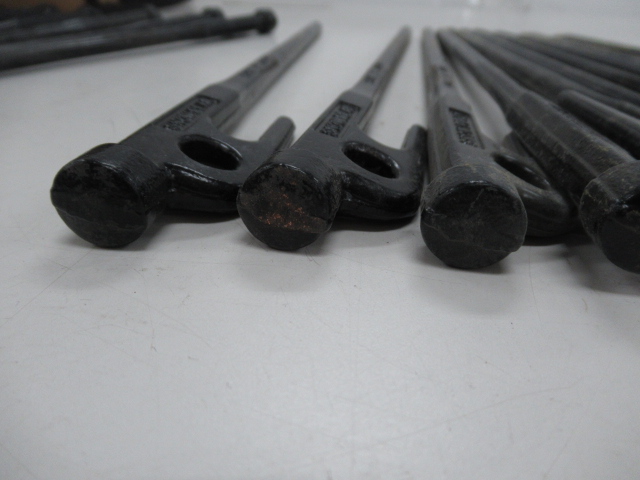 Snow Peak（スノーピーク）  ソリッドステーク30×26本・ハンマーセット