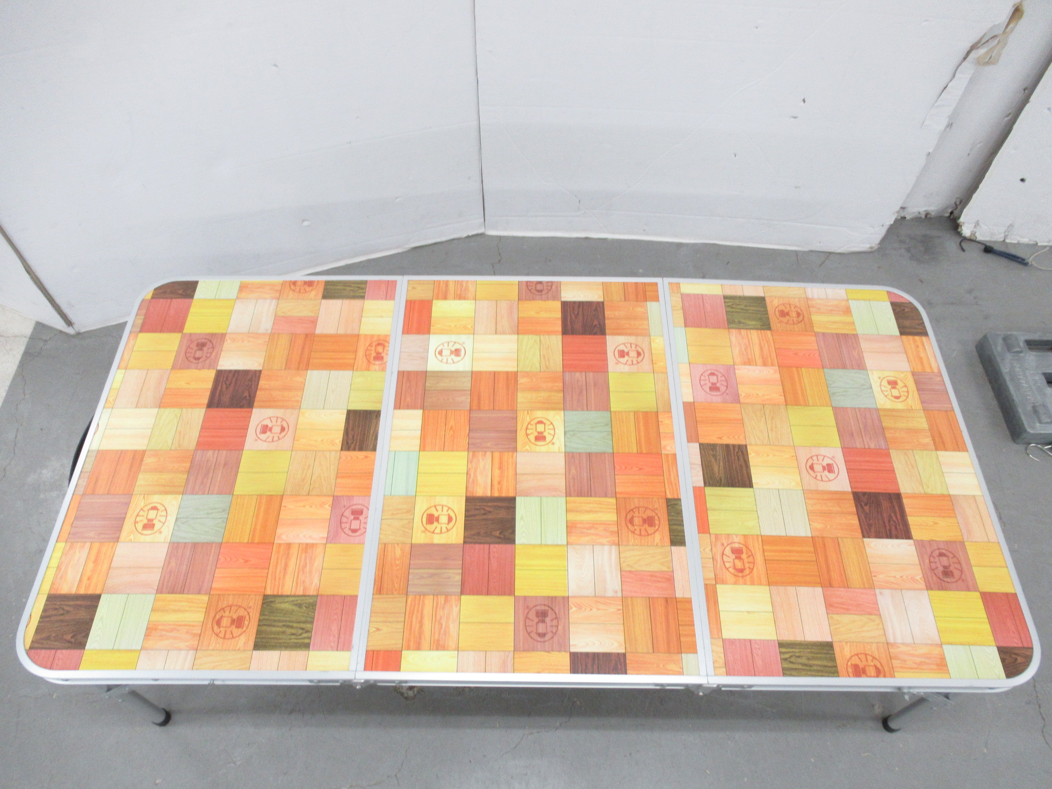 Coleman（コールマン）  ナチュラルモザイクリビングテーブル/140