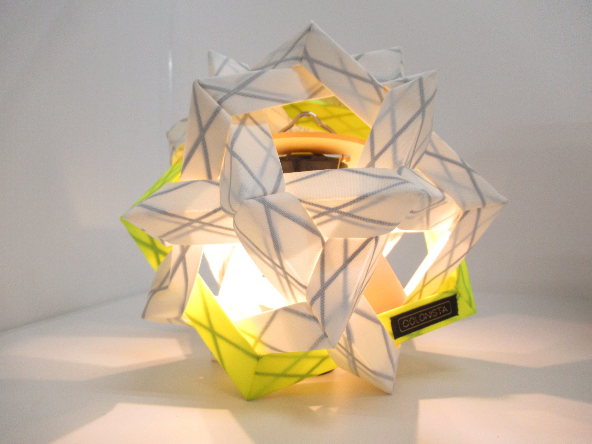 その他ブランド  COLONISTA OMAN10 ホワイト×イエロー