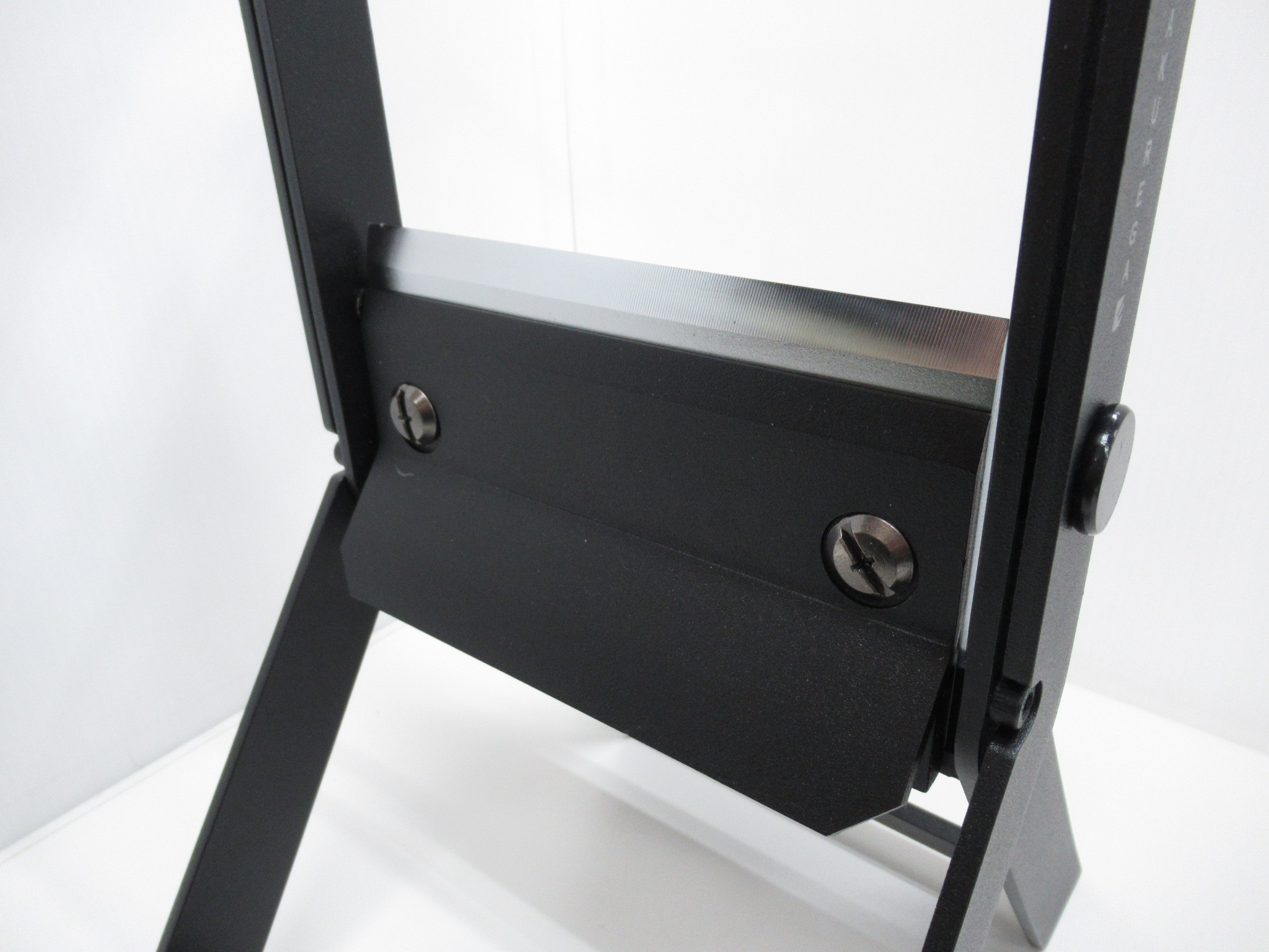 その他ブランド KAKUREGA 折りたたみ薪割りスタンド KOBIKI