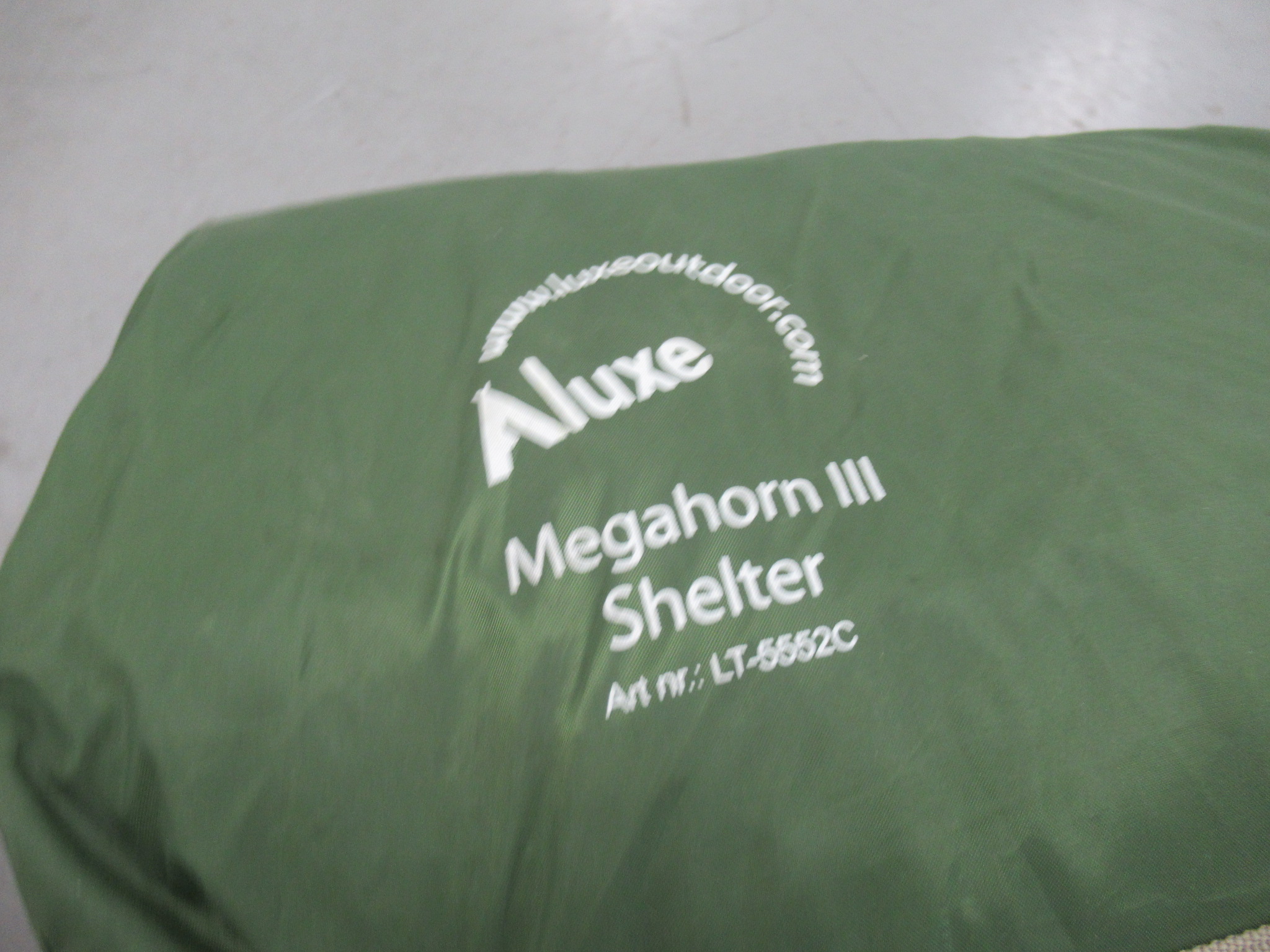 Luxe（ルクセ）  メガホーン3 シェルター セット