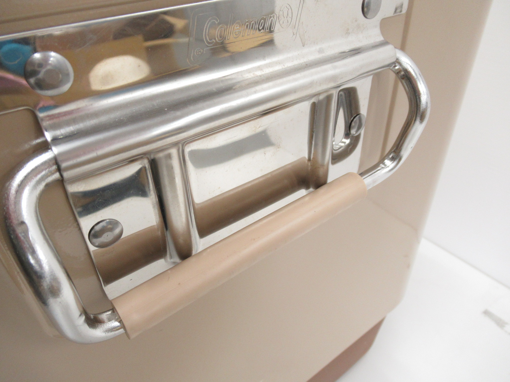 Coleman（コールマン）  54QT スチールベルトクーラー バターナッツ