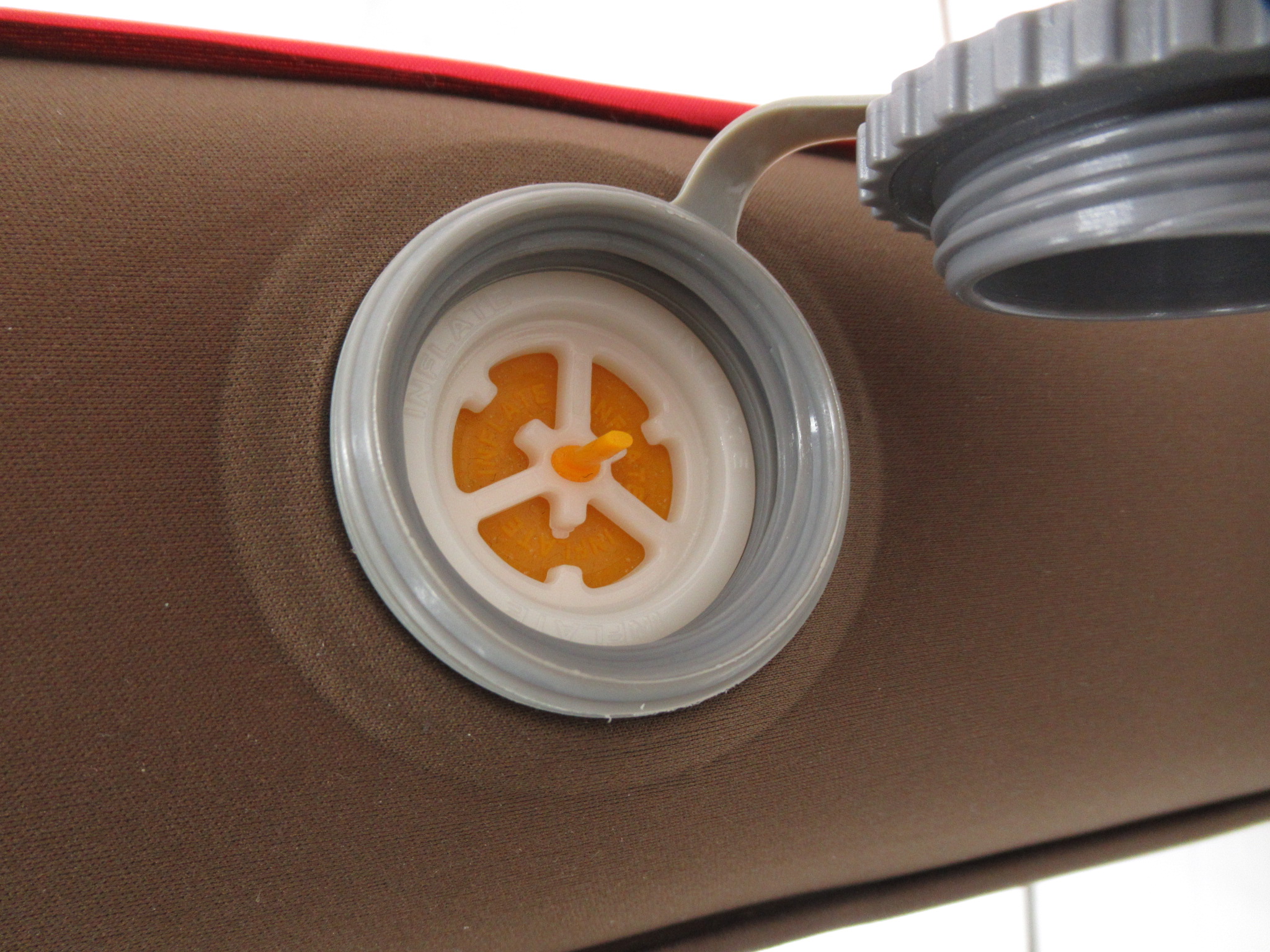 Coleman（コールマン）  コンフォートインフレーターマットハイピーク/シングル (2)