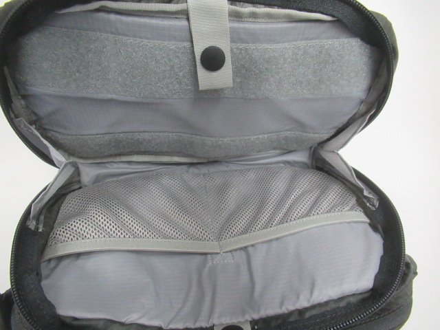 mont-bell（モンベル）  タックルポーチ M