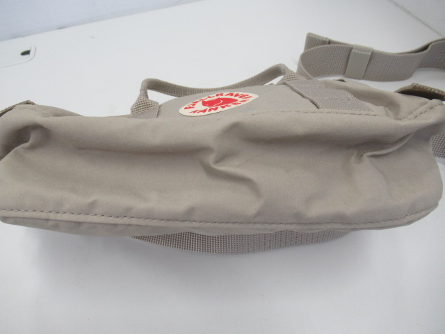FJALLRAVEN（フェールラーベン）  カンケン クロスボディ